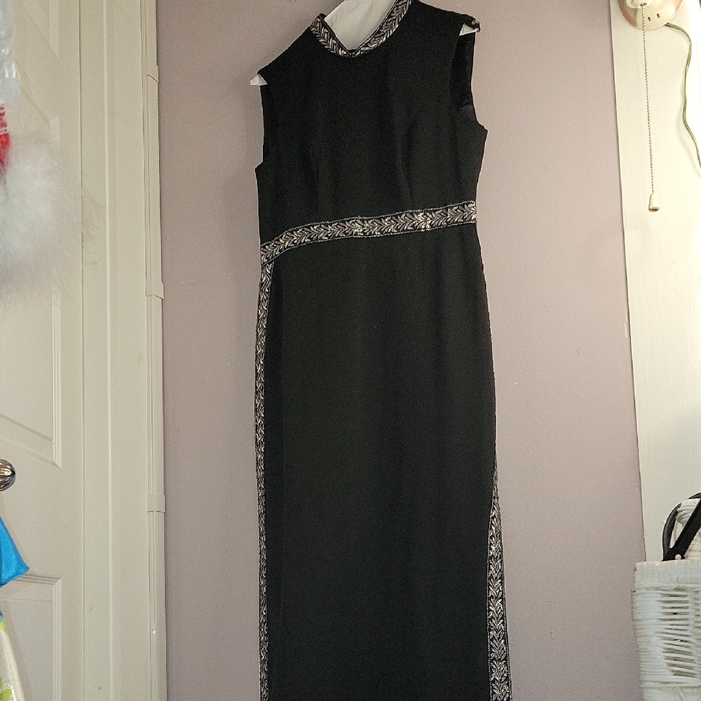 Vintage 1950s 1960s Era Elegant Black Sleeveless Evening  Coctail Dress